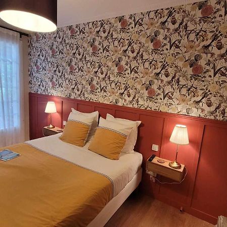 Bed and Breakfast A L'Ombre De La Treille -Proche Saint-Emilion Exterior foto