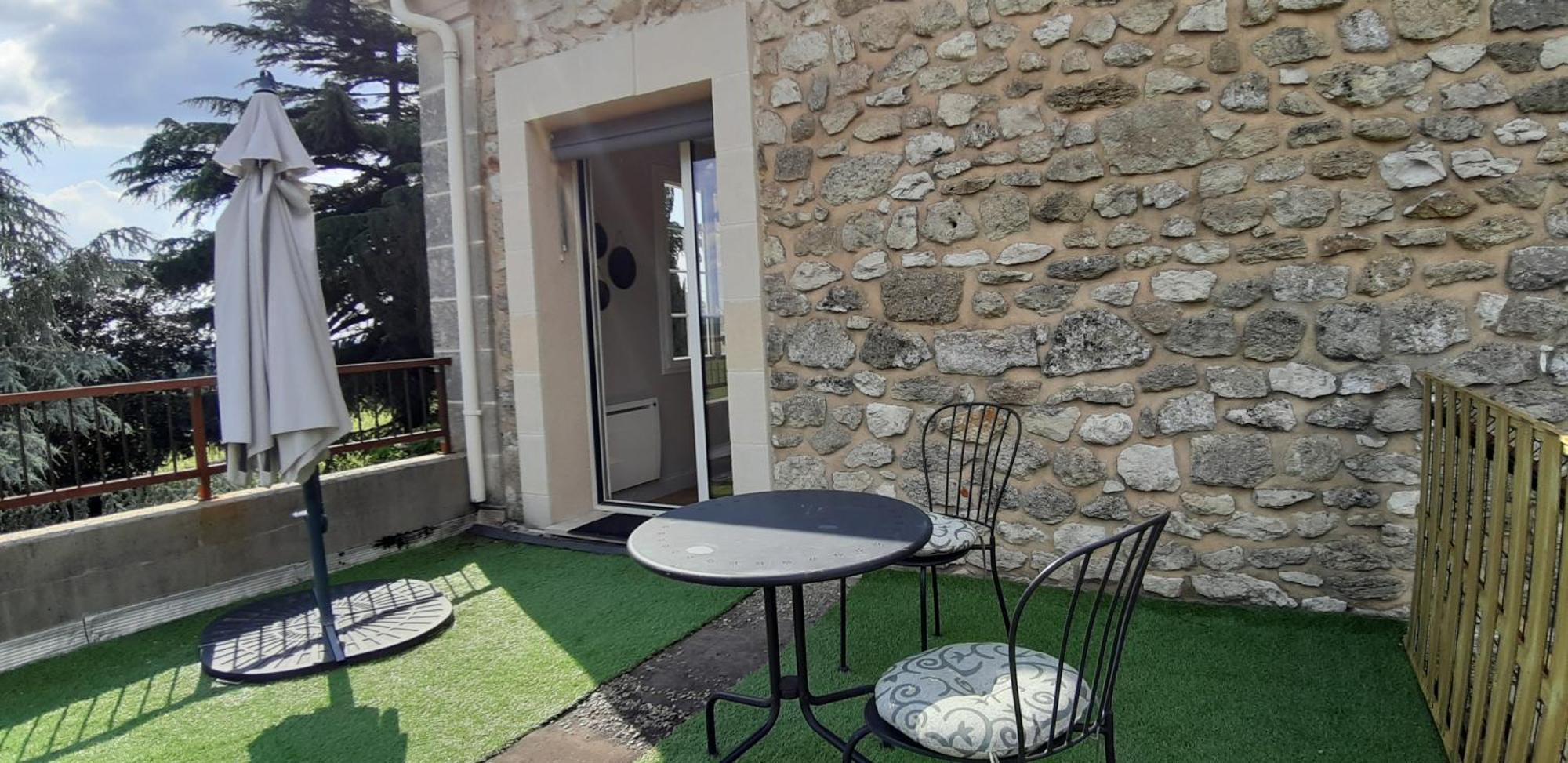 Bed and Breakfast A L'Ombre De La Treille -Proche Saint-Emilion Exterior foto