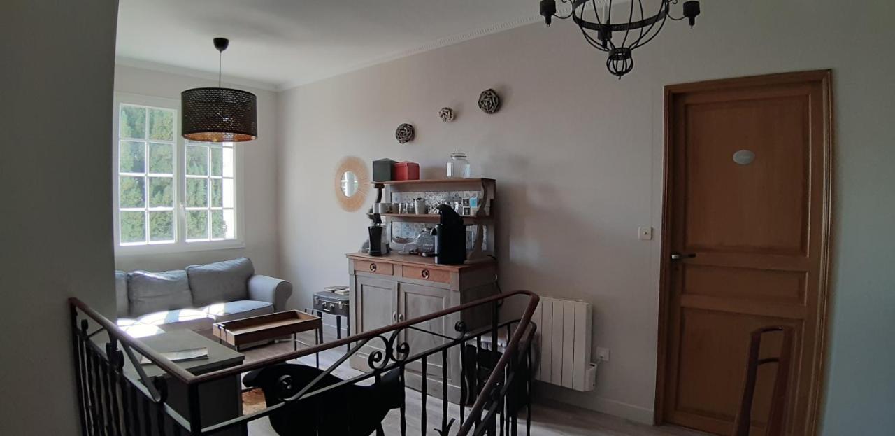 Bed and Breakfast A L'Ombre De La Treille -Proche Saint-Emilion Exterior foto