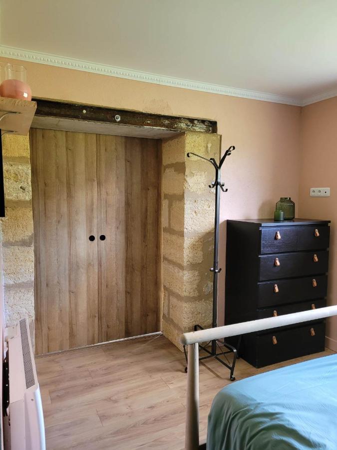 Bed and Breakfast A L'Ombre De La Treille -Proche Saint-Emilion Exterior foto